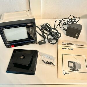 READ! Cosmo  4.5” Portable B&W TV Monochrome Swivel Base 600-05 Mount Turns On